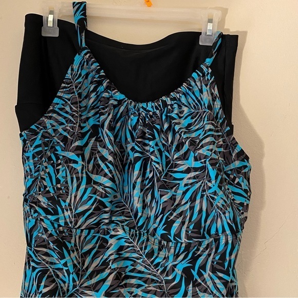 St John’s Bay Swim Suit Two Piece Top Size‎ 16 Bottom Size 14 Black-Turquoise - Picture 2 of 10